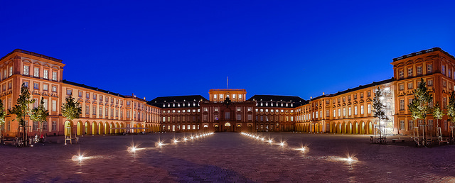 Mannheimer Schloss University - Alemania by R∂lf Κλενγελ